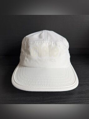 Ciele Athletics CoolWick Running Hat Strap Back Cap 5 Panel Green Polyester GUC